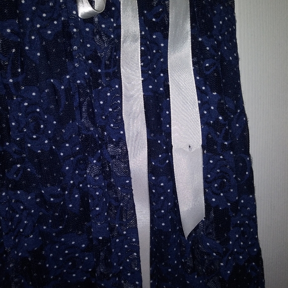 Strapless Lace Dress - Picture 7 of 10